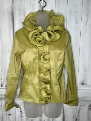 CAMISA SAMUEL DONG VERDE LIMA CHARTREUSE ABOTONADA CON CUELLO CON VOLANTES Y CABLEADA S Foto 1 de 4