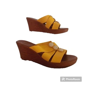 Comtesa Italian Shoemakers Wedges Sandals Yellow Size 9M - Picture 1 of 5