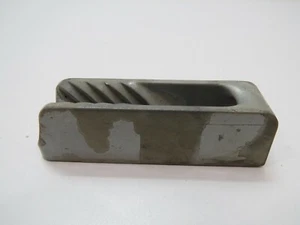 4+7/16 INCH CLAM CLEAT CL229 ENGLAND ALUMINUM FAIRLEAD RACING VERTICAL (D2.5C229 - Picture 1 of 6