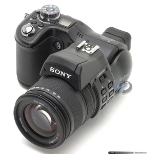Sony Cyber-shot DSC-F828 8.0MP Digital Bridgekamera, Schwarz - Getestet - Bild 1 von 19