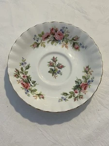 VINTAGE ROYAL ALBERT WHITE 'MOSS ROSE' SAUCER - LOVELY CRINKLED GOLD EDGE - Picture 1 of 7