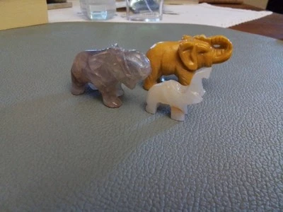 3 Edelstein Elefanten, Handgefertigt, Glücksbringer  - Bild 1 von 4