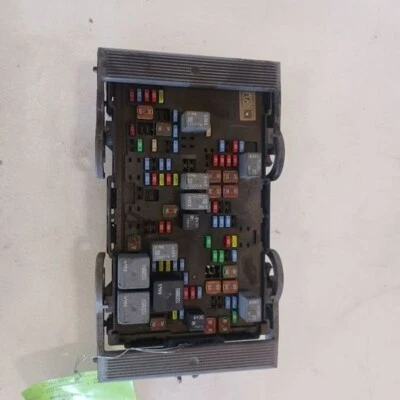 2007-2009 GMC Yukon Yukon1500 Yukon2500 Engine Fuse Box Foto 1 de 4