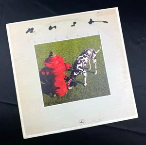 Rush Signals vinyl record LP 12" album 33 RPM, NM M- - Picture 1 of 9