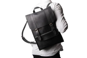Sleek Design Unisex Leather Backpack Workplace Women Men Office Black Rucksack - Picture 1 of 3