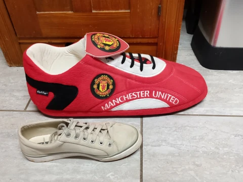 Huge 18" Long Manchester United Sloffie Store Display Soccer Football Cleat Cover