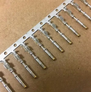 100 STCK. NEU PASSEND FÜR 15359002 Stecker Buchse Terminal Pin - Bild 1 von 1