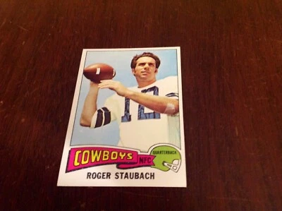 1975 Topps #145 Roger Staubach (EXMT+) - Image 1 of 2