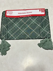 Holiday Style Adjustable Runner w/ Tassel, Christmas Green, Cotton, 13"x72" NWT - Picture 1 of 5