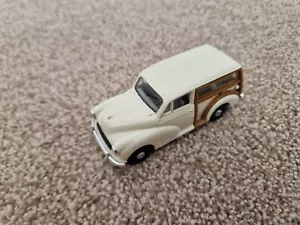CORGI VANGUARDS 1/43 CLASSIC MORRIS TRAVELLER CREAM DIECAST MODEL CAR - Picture 1 of 3