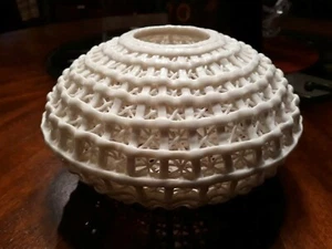 VINTAGE DEHUA CHINESE LATTICE HANDWORK PORCELAIN BOWL/LUMINARY LANTERN 7" EXC - Picture 1 of 12