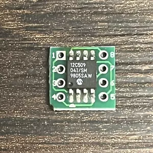 PIC12C509-04I/SM PIC12C509-04/SM IC MCU 8BIT 1,5 KB OTP 8SOIJ IC - Bild 1 von 1