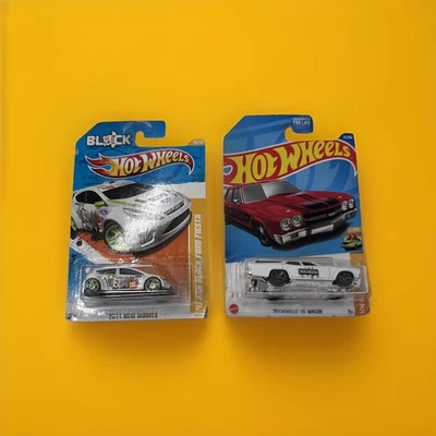 Hot Wheels  '11 Ken Block Ford Fiesta 40/244 White 2011 New Models 40/50 W2 + 1 - Image 1 of 4