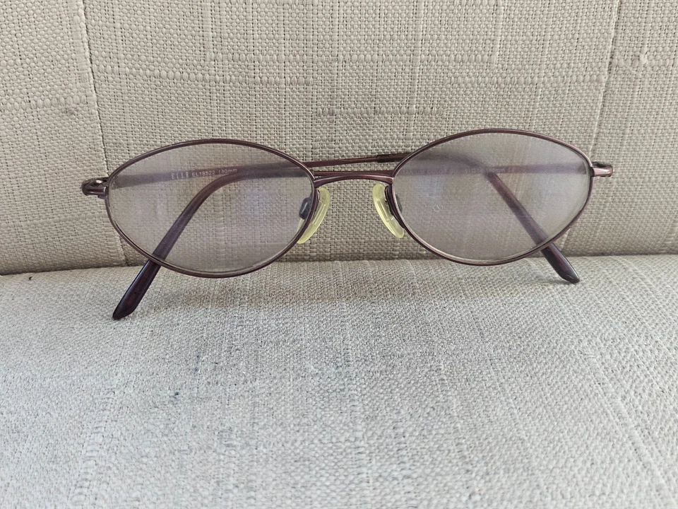 Elle Mujeres Gafas Marco Titanio Tono Borgoña Gafas EL18522 Anteojos Foto 1 de 4