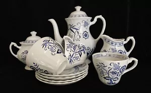 J & G Meakin England caffettiera/tè nordica blu, ciotola di zucchero, crema, tazze - Foto 1 di 22