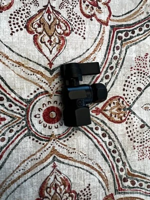 Kingston Brass KF3310MB 3/8" FIP X 3/8" OD COMP QUARTER-TURN ANGLE STOP VALVE - Image 1 of 3