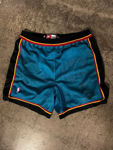 nike nba detroit pistons authentic game shorts 1997-1998 MADE IN USA size 46 Cover