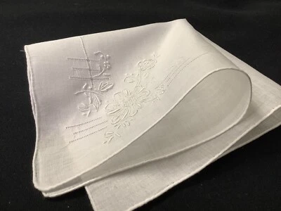 10828🌟ELEGANTE Pañuelo de Boda Vintage Madeira Bordado Floral Reliquia Foto 1 de 4