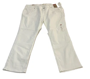 Levi’s Classic Straight Easy Thru Hip & Thigh White Jeans Womens Size 24W Casual - Picture 1 of 7
