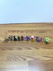 Konvolut 9 Monster Rancher Mini Figuren (Playmates) T.C.D.T. - Bild 1 von 8