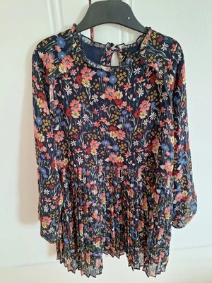 Girls Mayoral Pretty Navy Floral Long Sleeve Dress Age 7 - Image 1 of 4