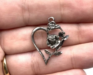 Vintage Sterling Silver Detailed Rose In Heart Charm Pendant 925 - Picture 1 of 8