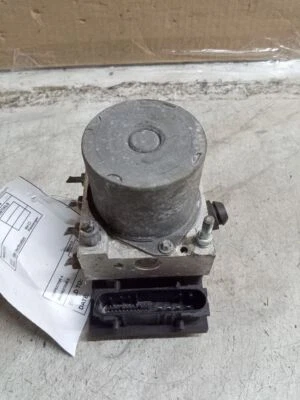 Used ABS Pump and Motor Assembly fits: 2007 Subaru Impreza Pump 2.5L exc. STi AT Foto 1 de 4