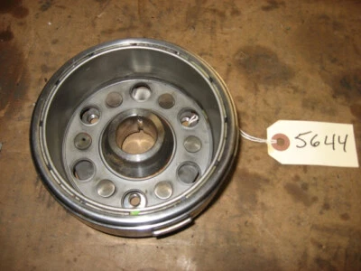 Volante Ski-Doo / Magneto - 2002 MXZ 440 X - 410922926 - #5644 Foto 1 de 3