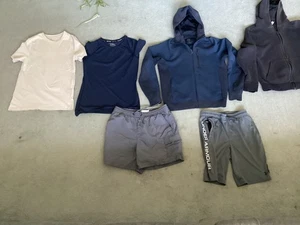 Konvolut Jungenkleidung 12-14 2 Hoodys, 2 T/Shirt, 2 Shorts - Bild 1 von 11