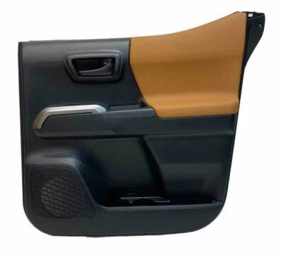 Toyota Tacoma panel puerta moldura 2016 2020 conjunto trasero derecho OEM 6763004100C2 Foto 1 de 4