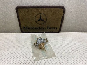 Válvula de retorno de carburador Mercedes Benz A0000723017 NOS - Imagen 1 de 8