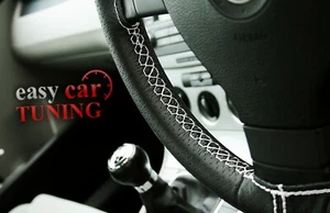 FÜR JEEP WRANGLER MK3 JK 07 + SCHWARZ PERFORIERTES LEDER LENKRADABDECKUNG WEISS - Bild 1 von 5