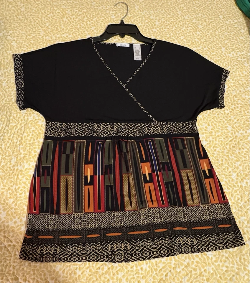 Женский топ Liz & Co с коротким рукавом черный геометрический с избытком обертка поли спандекс S-L - Изображение 1 из 4