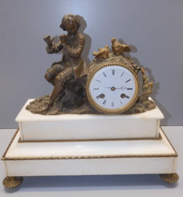 -ANCIENNE PENDULE A POSER MARBRE BLANC SUJET BRONZE XIXe jus de grenier   D - Photo 1/4