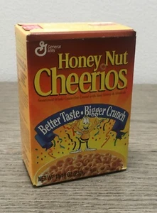 Mini caja completa vintage de cereal de nuez de miel Cheerios 13/16 oz sellado de fábrica - Imagen 1 de 2