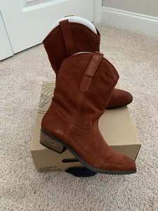 NIB American Eagle Outfitters Women's Boots Suede Western Cowboy Size 6 - Picture 1 of 5