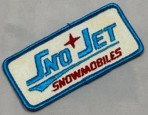 SNO JET VINTAGE SCHNEEMOBIL PATCH blau rot weiß New Old Stock 3,75 x 1,75 Zoll - Bild 1 von 5