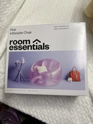 NUEVA Silla de Dormitorio Inflable Novedad Color Púrpura - Room Essentials 38" x 40" Foto 1 de 4