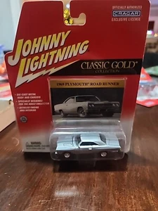 Johnny Lightning 1/64 Classic Gold Collection 1969 Plymouth Road Runner Diecast - Picture 1 of 2