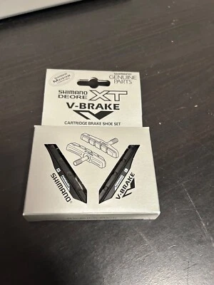NEW Shimano Deore XT BR-M750/M739 Y8BW98010 Cartridge Brake Shoe Set - Image 1 of 3