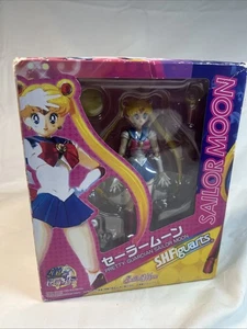 Bandai SH Figuarts Sailor Moon 20th Anniversary Figure 2013 - Picture 1 of 7