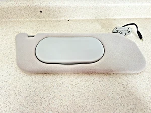 2001-2005 FORD EXPLORER DRIVER SUN VISOR GRAY COLOR PAIR WITH LIGHTS LH - Picture 1 of 4