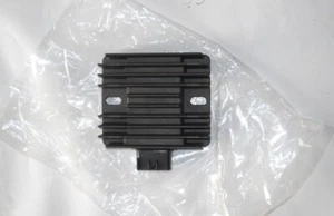 RADDRIZZATORE REGOLATORE TENSIONE ORIGINALE SUZUKI BURGMAN 400 K7 L6 REGULATOR  - Picture 1 of 2