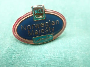 NORWEGIAN MAJESTY LATITUDES OVAL CRUISE PIN - Bild 1 von 2