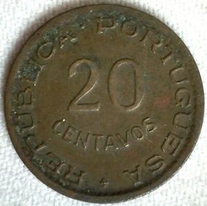 1948 Portuguese Angola Bronze 20 Centavos Coin Extra Fine Circulated Bit Green - Picture 1 of 2
