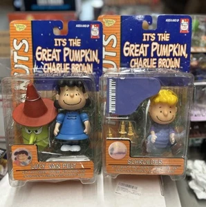 Memory Lane It’s The Great Pumpkin Charlie Brown Lucy & Schroeder Damaged Boxes - Picture 1 of 23