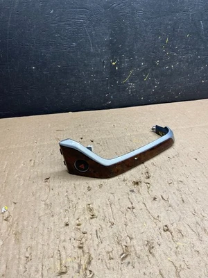 Panel de moldura de tablero Nissan Murano 2009-2010 con interruptor de botón de peligro OEM t6276 DG Foto 1 de 4