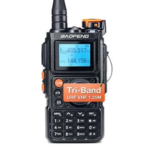 Radio de tres bandas Baofeng K6 | 5W | 999 CH | UHF/VHF/1,25 M/NOAA/FM/Receptor de aire - Imagen 1 de 14