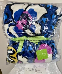VERA BRADLEY Throw Blanket Fleece 80 x 50 AFRICAN VIOLET NWT  #12408-165 RARE - Picture 1 of 7