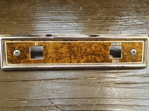 Grand Wagoneer  1988 - 91 Jeep Front  Passenger Side Power Window Cover OEM - Picture 1 of 2